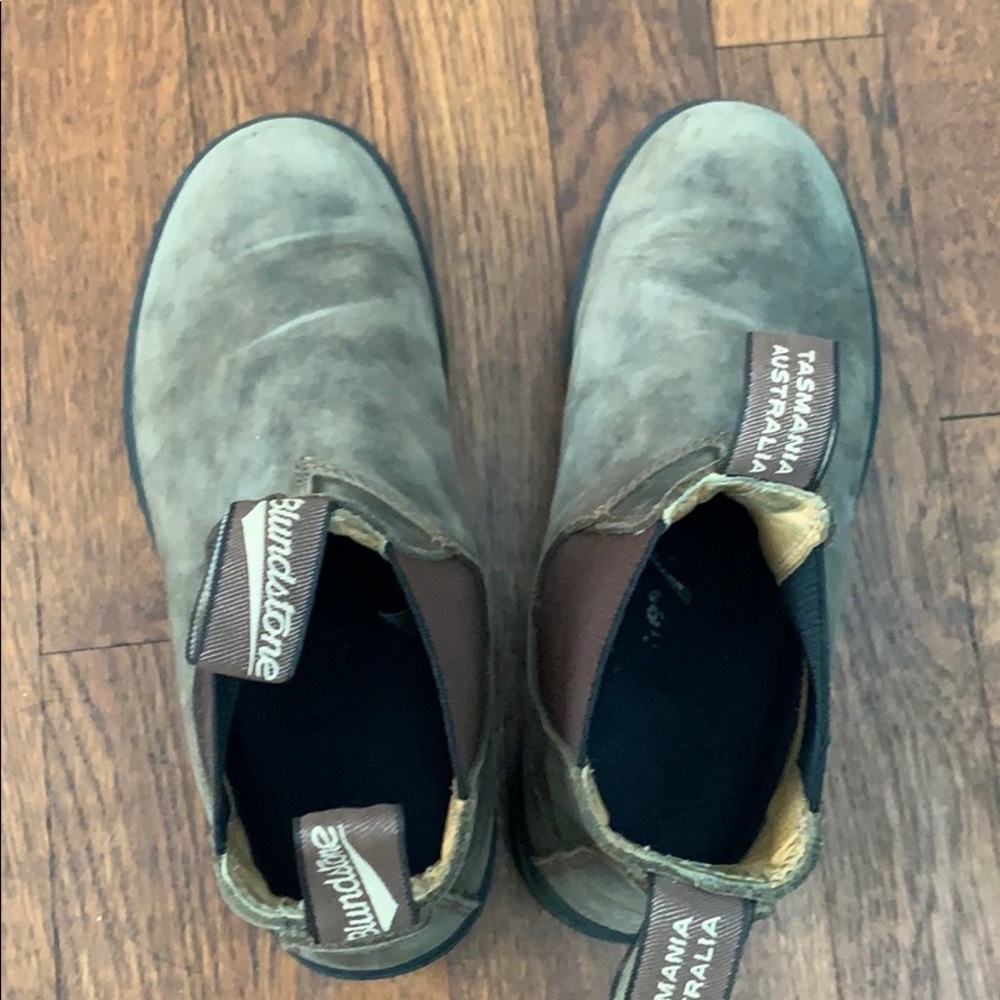 rustic brown blundstone boots
